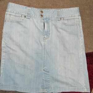 Gap denim skirt